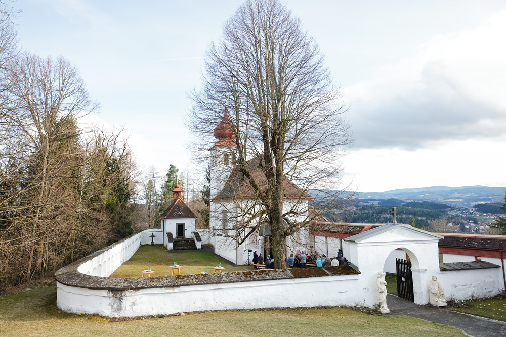 Im Jahr 1975 wurde der Heilig-Kreuz-Karmel in Bärnbach gegründet.