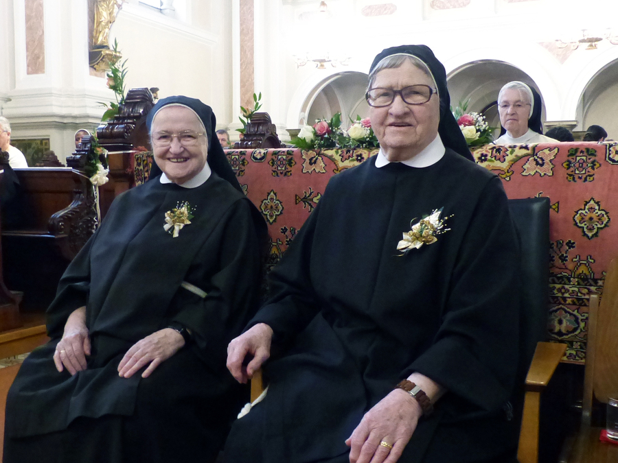 Sr. Theresia und Sr. Consolata können auf 65 Jahre bei den Elisabethinen zurückblicken. / Elisabethinen/Magerl Sr. Theresia und Sr. Consolata können auf 65 Jahre bei den Elisabethinen zurückblicken.