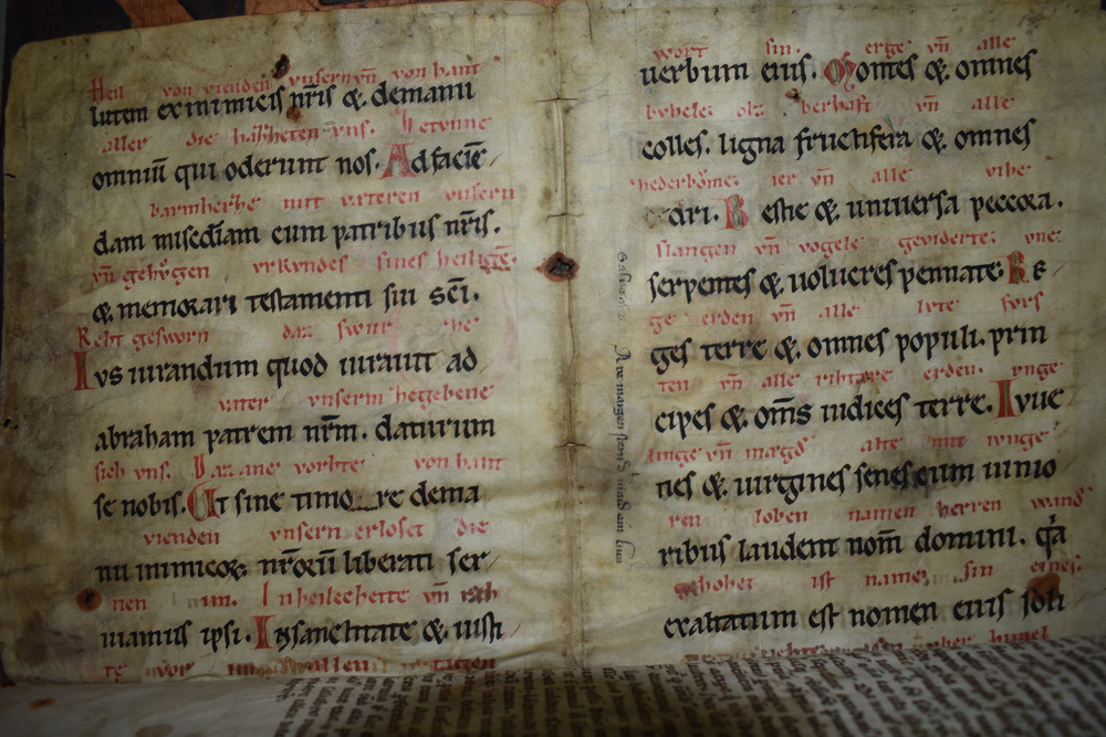 Die Interlinearversion in der Handschrift Schlierbach 6 / © Friedrich Höller OCist Die Interlinearversion in der Handschrift Schlierbach 6