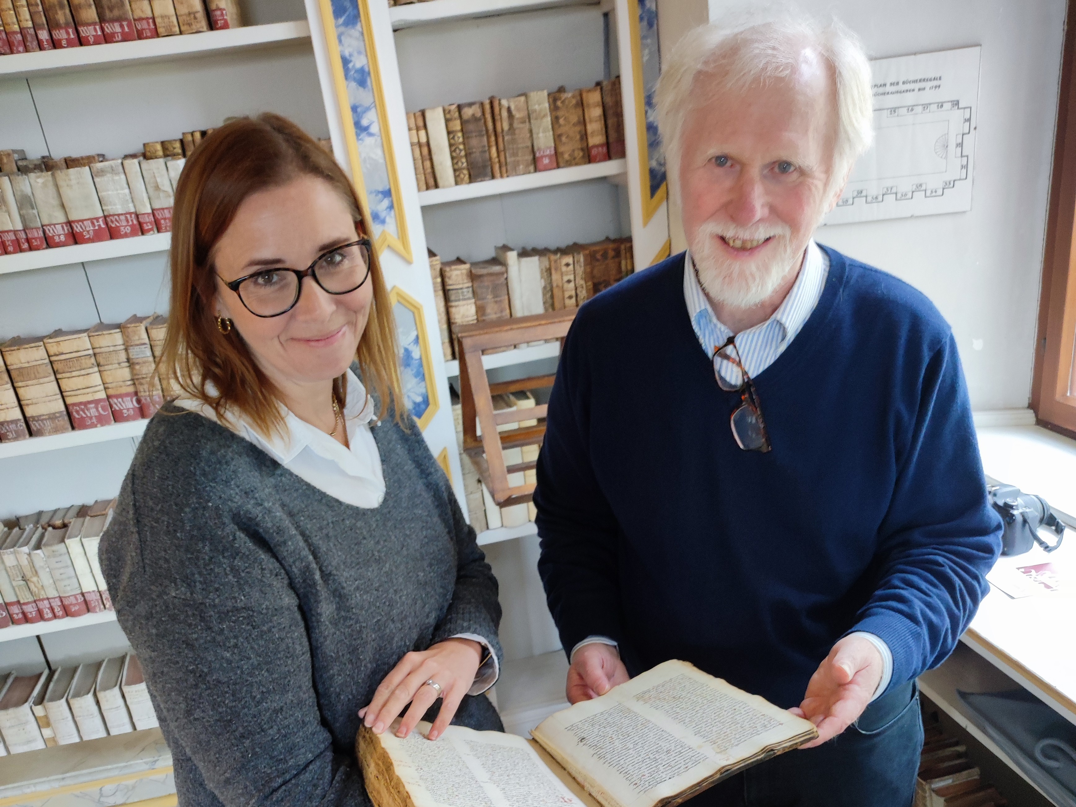 Besuch aus Minnesota: Dr. Heintzelmann war vor fast 50 Jahren Teil des Teams des „Monastic Manuscript Microfilm Project“. Damals reiste er durch Österreich und sicherte bedeutende kulturelle Zeugnisse, etwa mittelalterliche Handschriften, auf Mikrofi