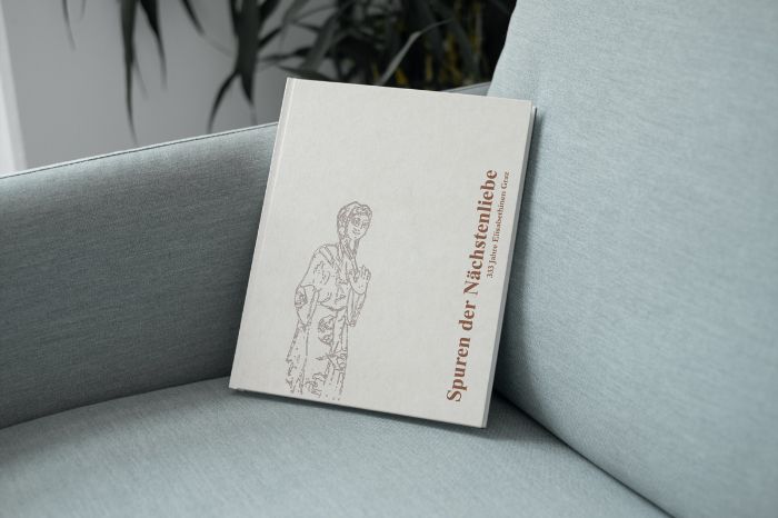 Zum 333-Jahr-Jubiläum erschien das neue Buch der Elisabethinen Graz: 'Spuren der Nächstenliebe'. 
