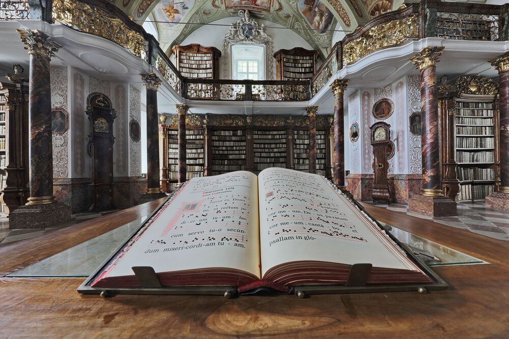 Einblick in die Bibliothek des Zisterzienserstifts Schlierbach / © Ernst Rohrauer Einblick in die Bibliothek des Zisterzienserstifts Schlierbach