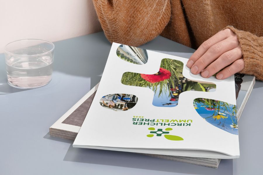 Die ausgezeichneten Projekte sind in einer begleitenden Broschüre dokumentiert. / Canva Die ausgezeichneten Projekte sind in einer begleitenden Broschüre dokumentiert.