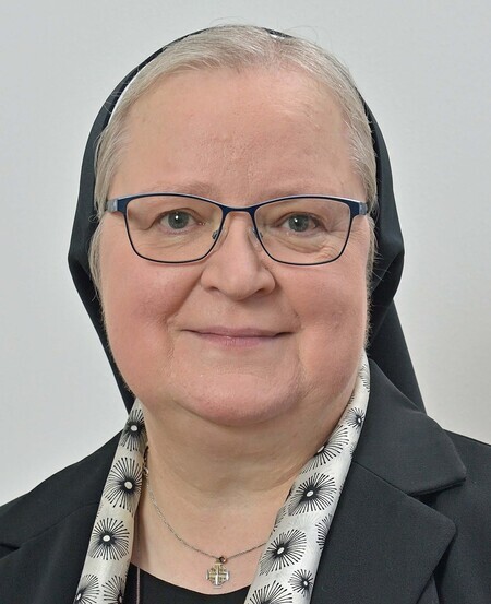 Generaloberin Sr. Angelika Garstenauer / Franziskanerinnen Vöcklabruck Generaloberin Sr. Angelika Garstenauer