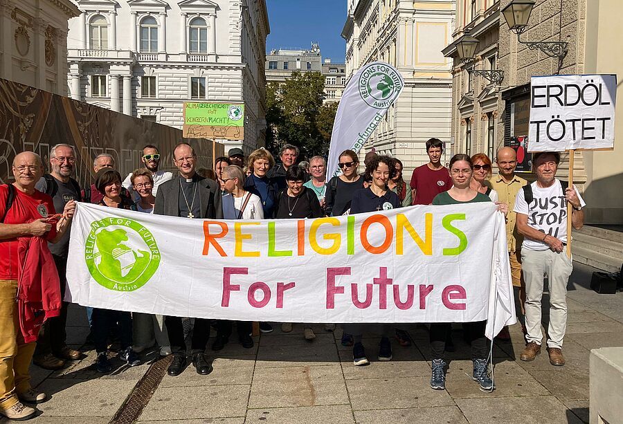 Sr. Jana Roschitz und Religions for Future / Markus Gerhartinger Sr. Jana Roschitz und Religions for Future