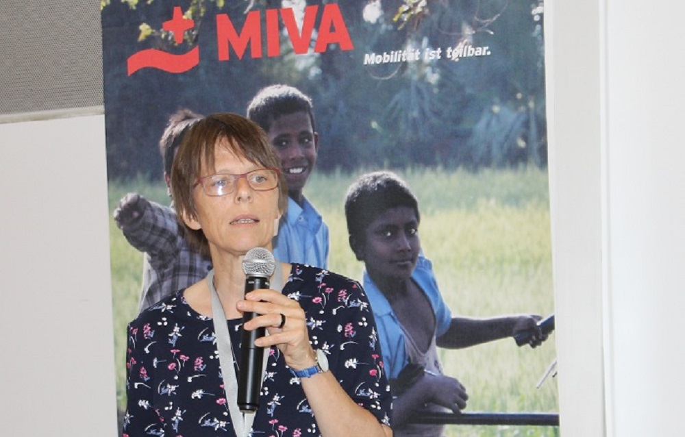 Sr. Birgit Weiler mahnt zu einem sensiblen Umgang mit Unterschieden in der Kirche.
