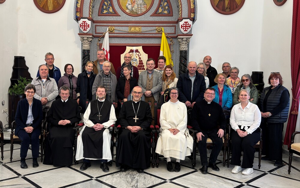 Pilgergruppe beim Lateinischen Patriarchen von Jerusalem