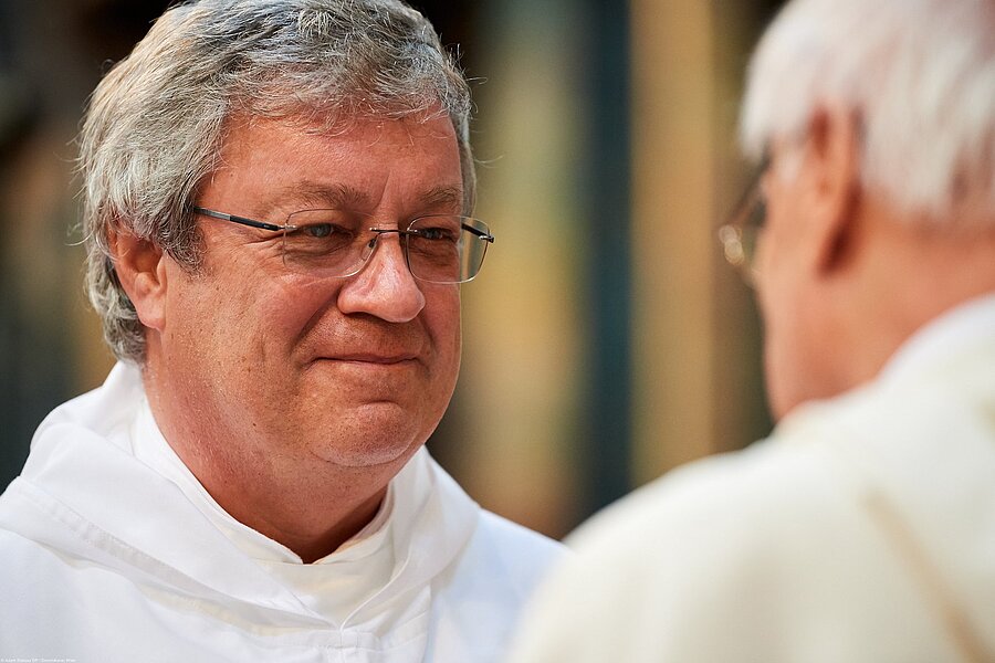 P. Günter Reitzi unterzeichnete als Promotor für Gerechtigkeit und Frieden der Dominikanerprovinz des Hl. Albert in Deutschland und Österreich den Appell der Dominikaner an „alle und jeden“. / fr. Adam Rokosz OP/Dominikaner Wien P. Günter Reitzi unterzeichnete als Promotor für Gerechtigkeit und Frieden der Dominikanerprovinz des Hl. Albert in Deutschland und Österreich den Appell der Dominikaner an „alle und jeden“.