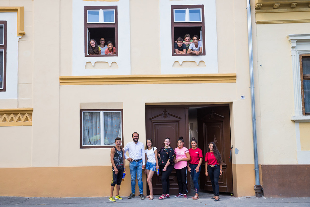 Das Schülerwohnheim Casa Francisc bietet 36 jungen Frauen und Männern einen sicheren und zentral gelegenen Wohnraum. / ELIJAH Soziale Werke Das Schülerwohnheim Casa Francisc bietet 36 jungen Frauen und Männern einen sicheren und zentral gelegenen Wohnraum.