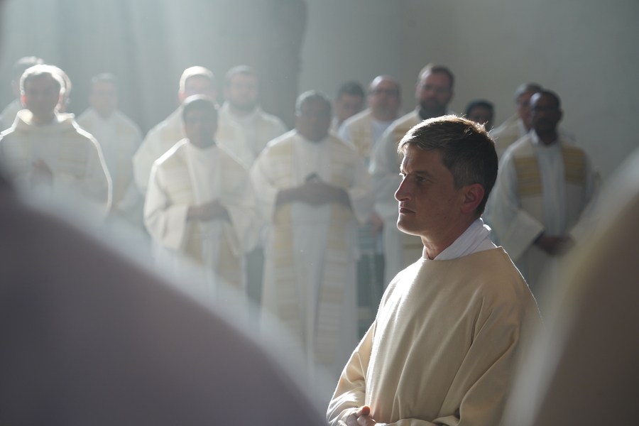 Am 13. Juni 2024 legte P. Felix Schaich in der Jesuitenkirche Innsbruck seine Letzten Gelübde ab.