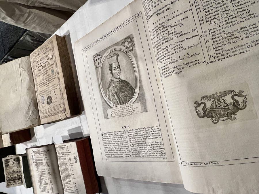Der Fundus der Stiftsbibliothek Melk wird von Wissenschaftler:innen aus aller Welt zu Recherchezwecken genützt.