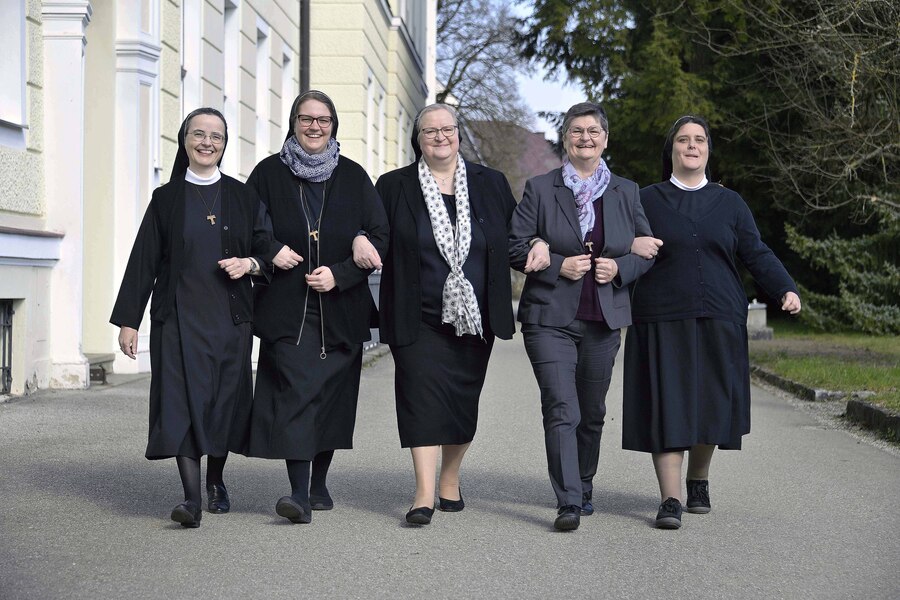  Generaleitung der Franziskanerinnen von Vöcklabruck