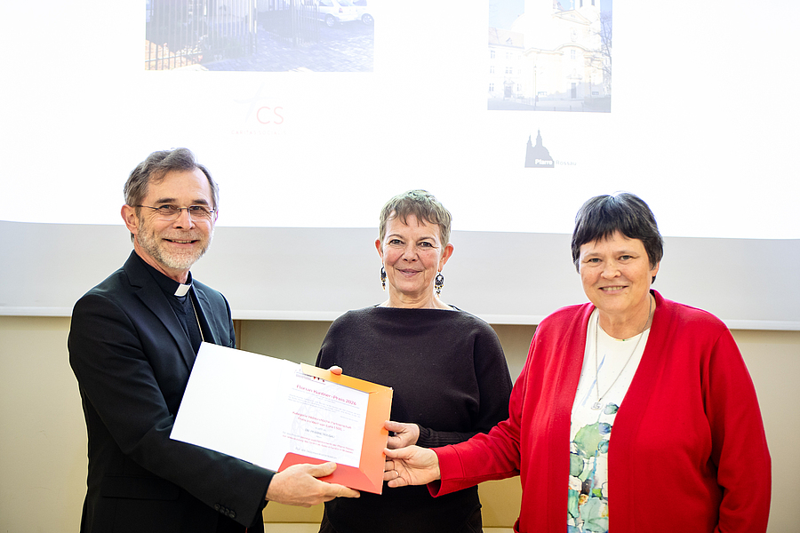 Die Pfarre Rossau wurde für ihre langjährige Partnerschaft zum von der Caritas Socilias geführten „Centro de Apoio à Família“ in Brasilien ausgezeichnet. / Erzdiözese Wien/Schönlaub Die Pfarre Rossau wurde für ihre langjährige Partnerschaft zum von der Caritas Socilias geführten „Centro de Apoio à Família“ in Brasilien ausgezeichnet.