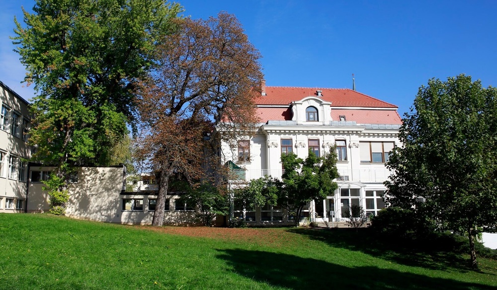 Clara Fey Liegenschaften