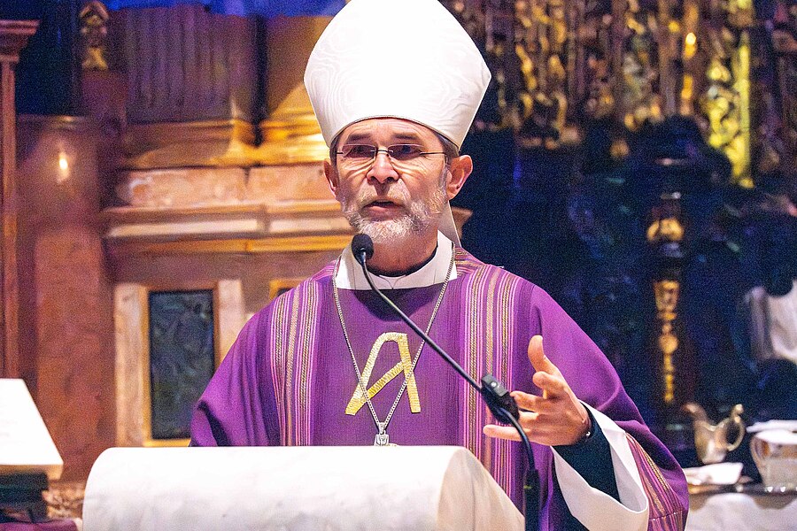 Der neue Wiener Erzbischof Josef Grünwidl stand der Pontifikalmesse am Tag der Stiftspfarren in Klosterneuburg vor.