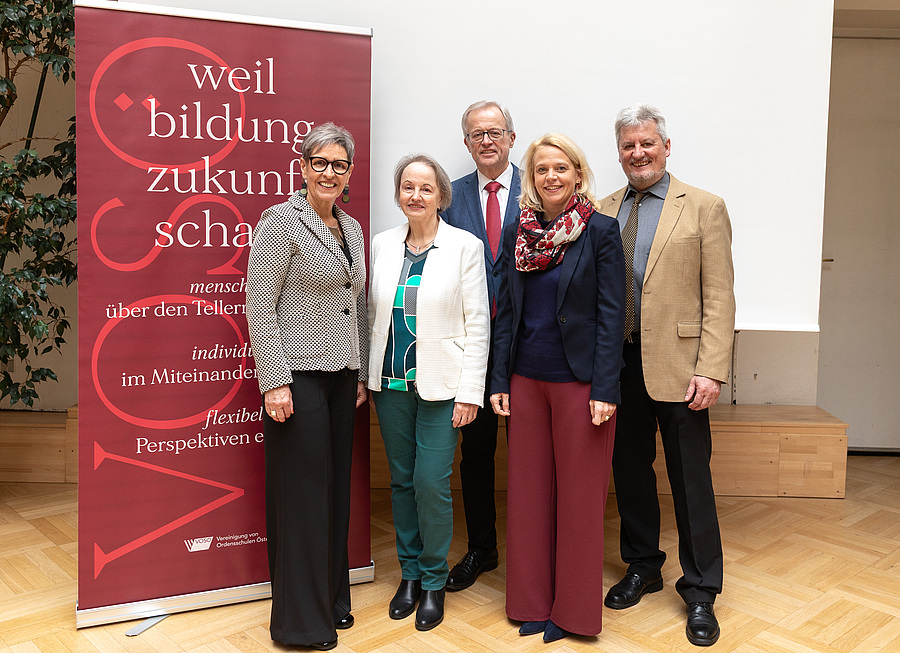 Der Vorstand der VOSÖ: Maria Habersack, Charlotte Ennser, Johannes Hackl, Martha Mikulka und Josef Kirchner (v.l.).