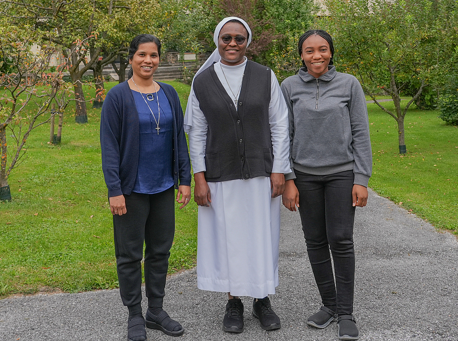 Sr. Arul Rosy Rabella George, Sr. Mirian Uchechi Anyanwu und Essenz Ene Ujah sind die ersten Stipendiatinnen des „International Fellowship Programme for Female Leadership“ in Innsbruck.