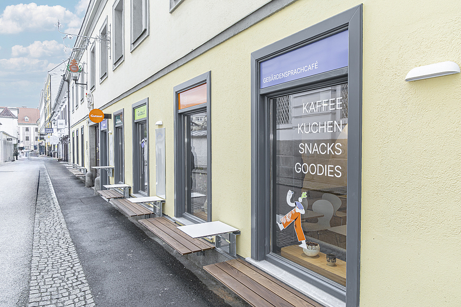 In Linz wurde am im März 2024 das erste Gebärdensprachcafé Österreichs eröffnet. / Barmherzige Brüder In Linz wurde am im März 2024 das erste Gebärdensprachcafé Österreichs eröffnet.
