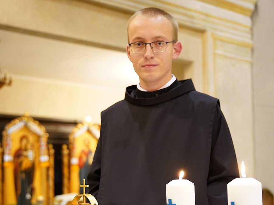 Frater Clemens Johannes Schuster aus Deutschland kehrt nach abgeschlossenem Noviziat in die Intensivpflege zurück.                             