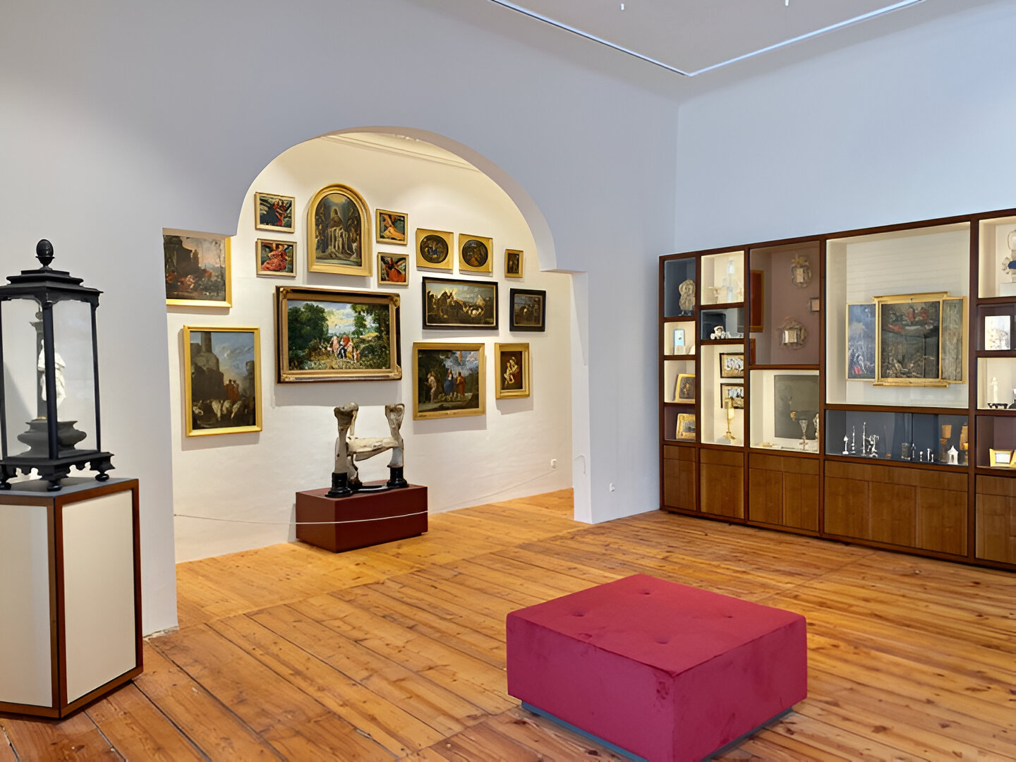 Einblick in die Kunst- und Wunderkammer von Stift Kremsmünster