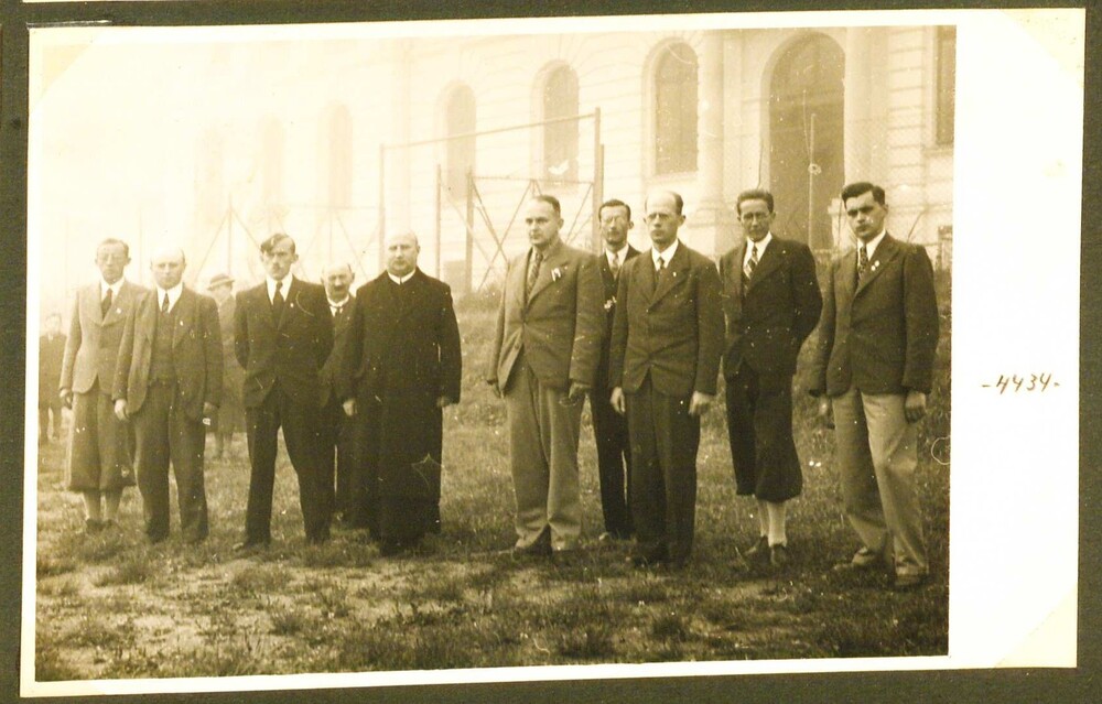 Der Lehrkörper der „NS-Oberschule für Jungen“ 1938 / © Archiv Stiftsgymnasium Kremsmünster/Otto Aluta-Oltyan Der Lehrkörper der „NS-Oberschule für Jungen“ 1938
