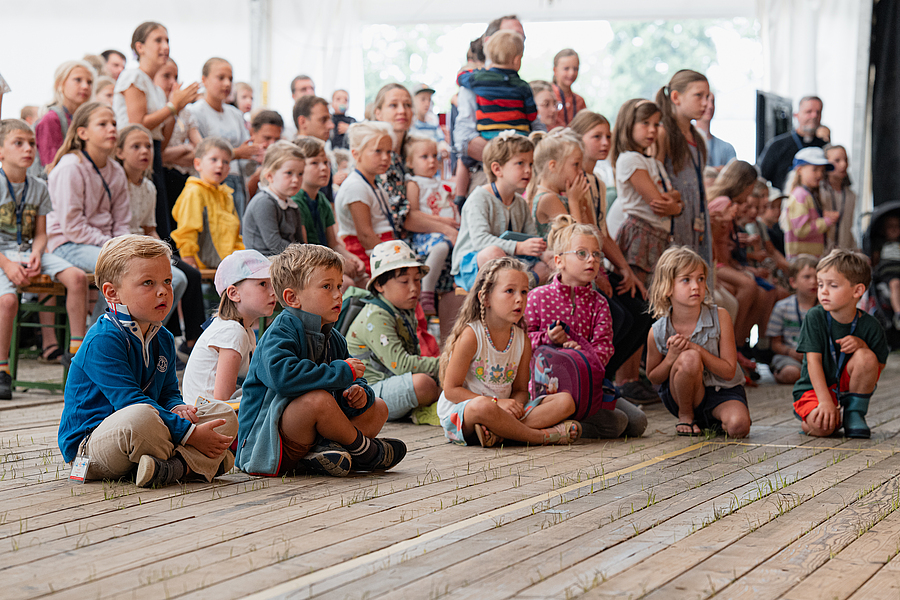 Mehr als 1.250 Teilnehmer:innen waren beim Treffen in Kremsmünster dabei. / Initiative Christliche Familie Mehr als 1.250 Teilnehmer:innen waren beim Treffen in Kremsmünster dabei.