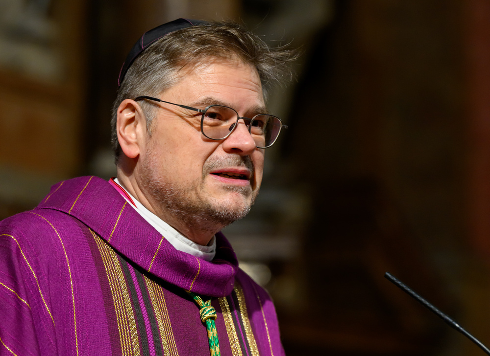 „Dass ich jetzt dieser Gemeinschaft und dem Stift vorstehen darf, ist schön und herausfordernd, erfüllend und verantwortungsvoll“, sagte Propst Klaus Sonnleitner in seiner Rede. / Team Fotokerschi/Werner Kerschbaummayr „Dass ich jetzt dieser Gemeinschaft und dem Stift vorstehen darf, ist schön und herausfordernd, erfüllend und verantwortungsvoll“, sagte Propst Klaus Sonnleitner in seiner Rede.