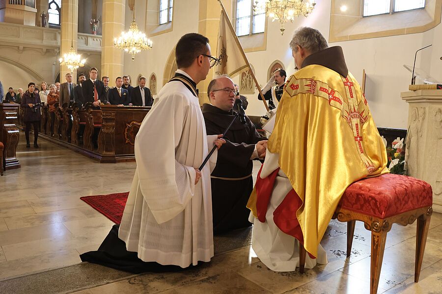 Br. Adam Bergmann legte am 11. Oktober 2025 in der Franziskanerkirche Graz seine Feierliche Profess ab. / OFM Austria/Martin Barmettler ofm Br. Adam Bergmann legte am 11. Oktober 2025 in der Franziskanerkirche Graz seine Feierliche Profess ab.