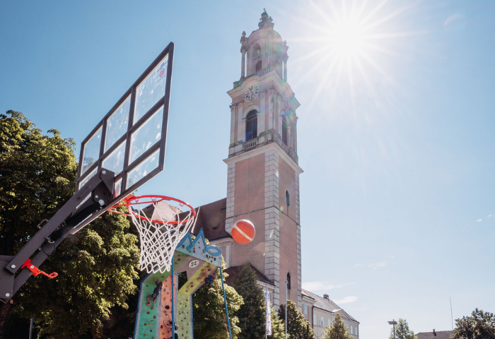Ein Stift wird zum Spielezentrum: Ende August 2023 starten im Stift Herzogenburg wieder die NÖ KinderSommerSpiele, Österreichs größtes Kinderfestival.