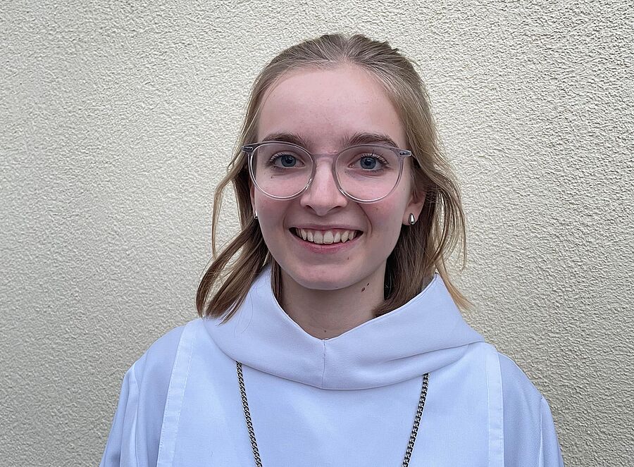 Hannah Berghammer ist Präsidentin der Ministrant:innen des Klosters der Herz-Jesu-Missionare in Salzburg-Liefering.Hannah Berghammer ist Präsidentin der Ministrant:innen des Klosters der Herz-Jesu-Missionare in Salzburg-Liefering. / Erzdiözese Salzburg (eds)/Trisha Rufinatscha Hannah Berghammer ist Präsidentin der Ministrant:innen des Klosters der Herz-Jesu-Missionare in Salzburg-Liefering.