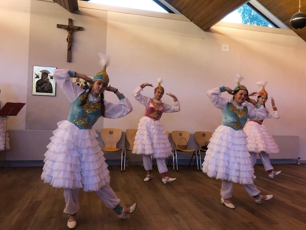 Schulaufführung in Kasachstan / privat Schulaufführung in Kasachstan