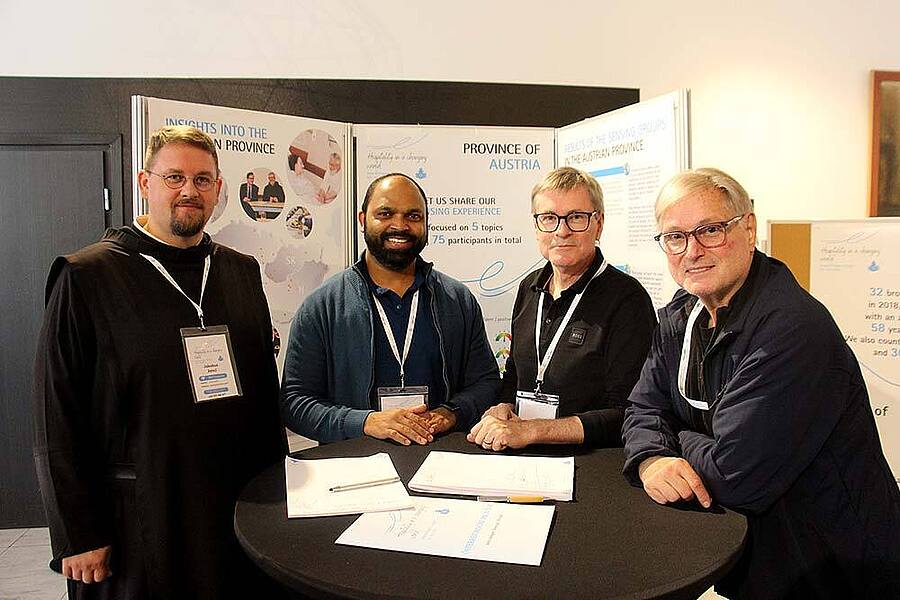 Nahmen für die Österreichische Ordensprovinz am Generalkapitel teil: Frater Jakobus Janči, Provinzial Saji Mullankuzhy, Gesamtleiter Peter Ausweger und Frater Daniel Katzenschläger (v.l.). / Barmherzige Brüder Nahmen für die Österreichische Ordensprovinz am Generalkapitel teil: Frater Jakobus Janči, Provinzial Saji Mullankuzhy, Gesamtleiter Peter Ausweger und Frater Daniel Katzenschläger (v.l.).