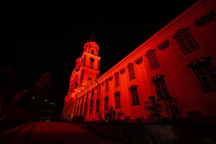 Red WednesdayAktionstag für verfolgte und bedrohte Christen Mit dem „Red Wednesday“ möchte das internationale katholische Hilfswerk KIRCHE IN NOT auf das Schicksal von Millionen verfolgten, unterdrückten und bedrohten Christen weltweit aufmerksam 