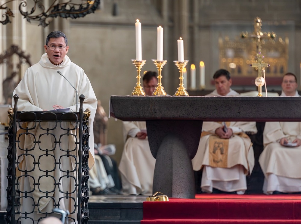 Ordensmeister Gerard Timoner feierte mit den Dominikanerin in Österreich, Deutschland und Ungarn die Gründung ihrer neuen Provinz.