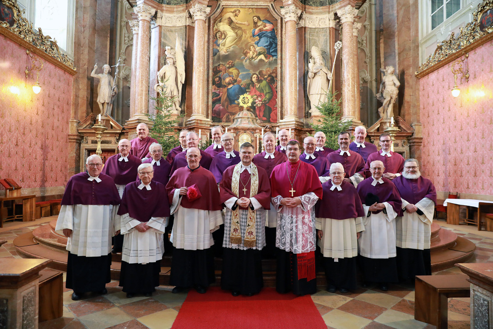 Gruppenfoto Chorherren Stift St. Florian / © Stift St. Florian Gruppenfoto Chorherren Stift St. Florian