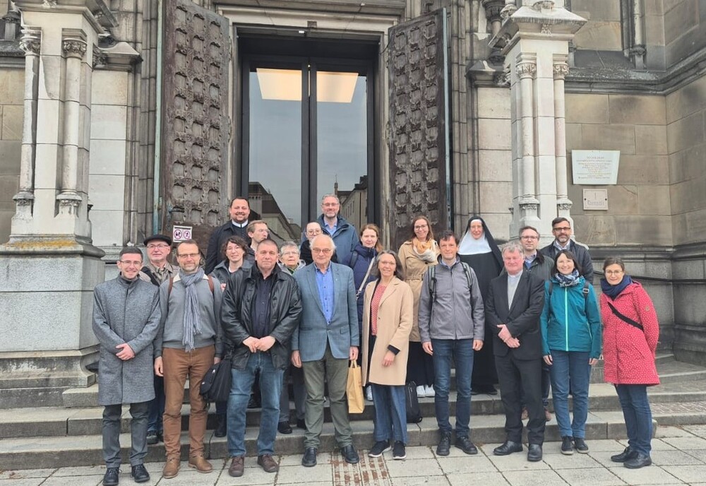 Gruppenfoto mit Bischof Manfred Scheuer