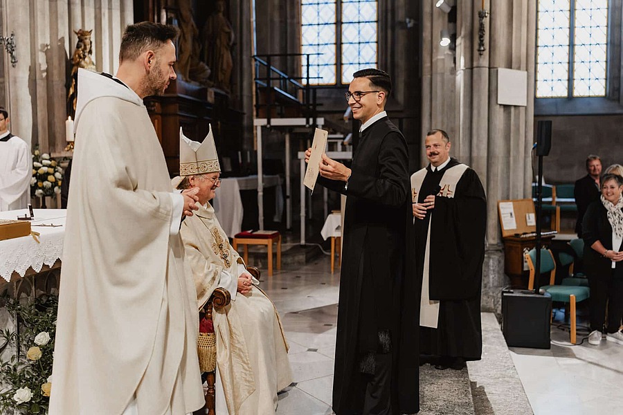Fr. Benedikt Nemeth legte am 27. September 2024 seine Zeitliche Profess im Stift Admont ab. / Sabine Breitfuß Fr. Benedikt Nemeth legte am 27. September 2024 seine Zeitliche Profess im Stift Admont ab.