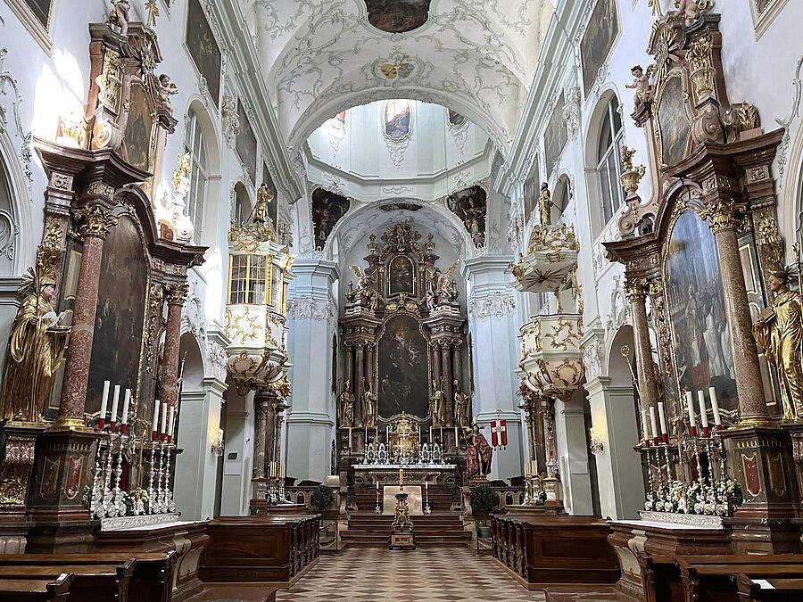 Der ORF-Gottesdienst am 1. Jänner 2025 wird aus der Stiftskirche St. Peter in Salzburg übertragen.