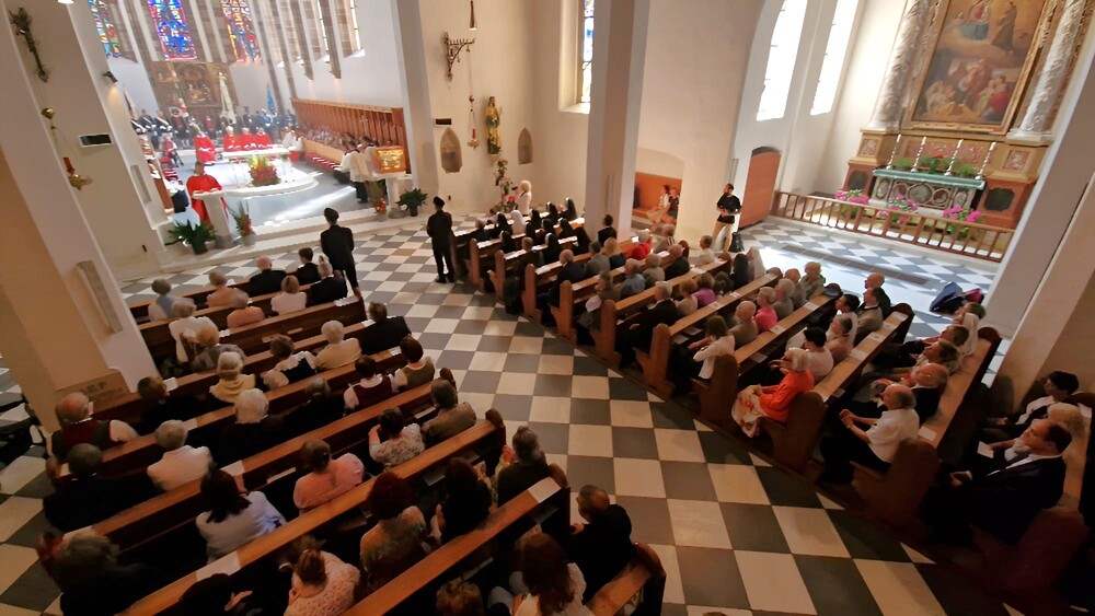 Festgottesdienst in der Bozner Franziskanerkirche