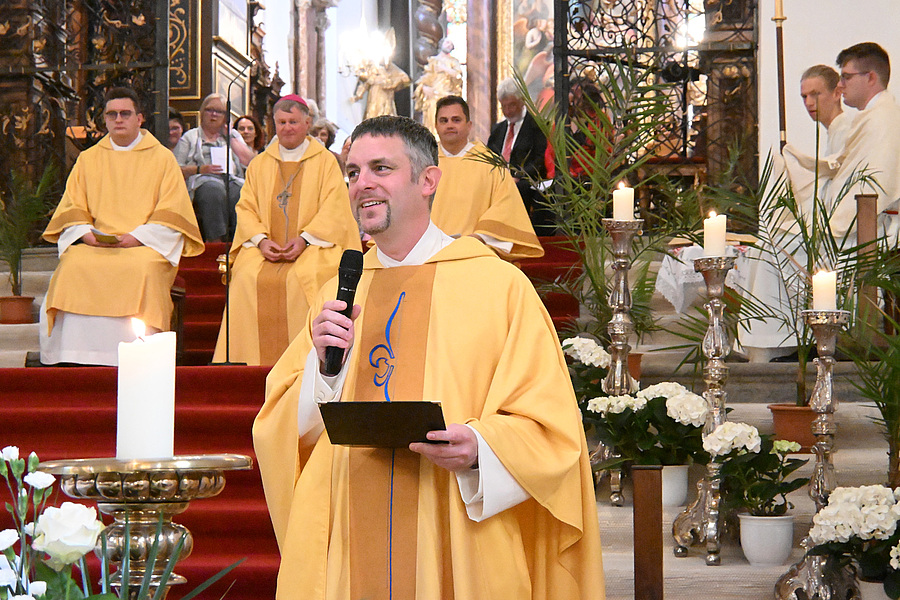 H. Ewald Donhoffer blieb neben seiner Ordensberufung auch der Kirchenmusik treu.