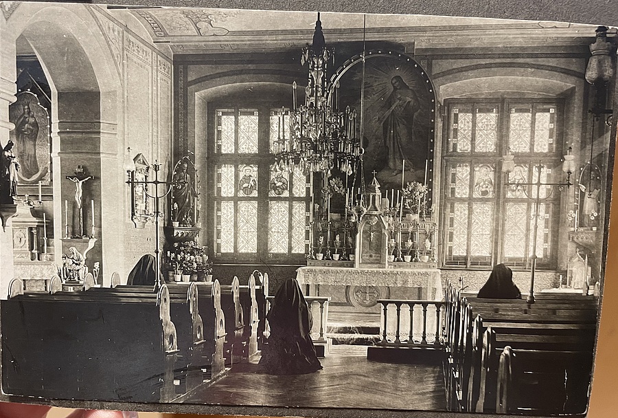 Die Spitalskapelle der Rudolfstiftung. / Herz-Jesu-Schwestern Die Spitalskapelle der Rudolfstiftung.