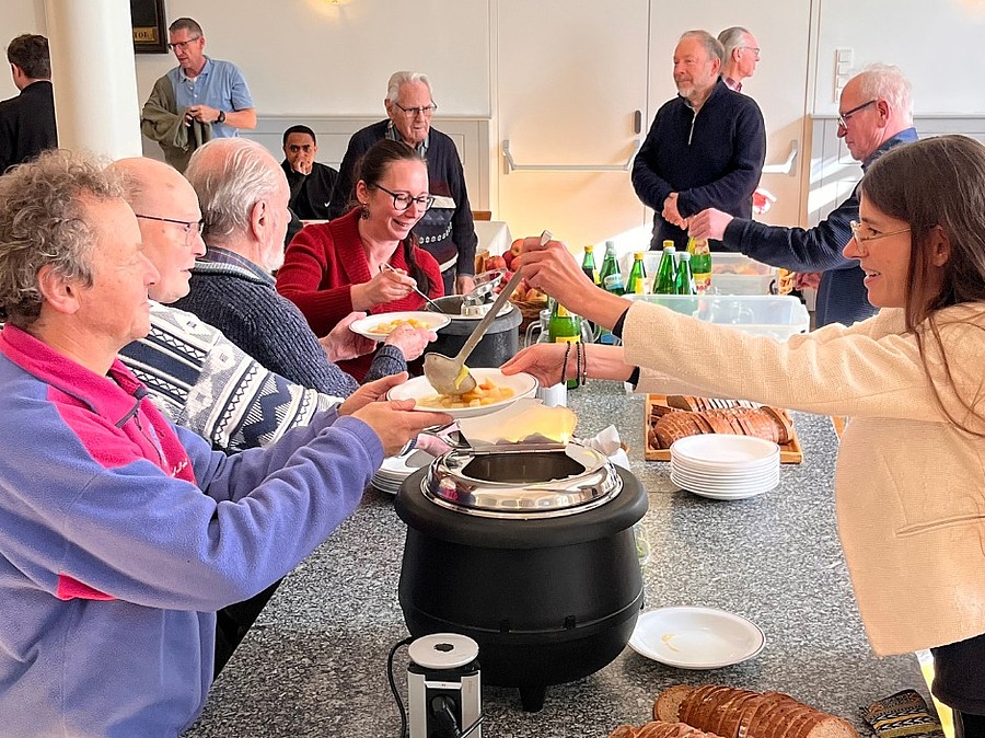 Die Steyler Missionare luden am Aschermittwoch zum Fastensuppenessen in den Speisesaal des Missionshauses St. Gabriel ein.