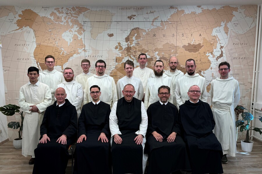 Am Wien-Tag besuchten die Novizen auch „Missio Österreich“.